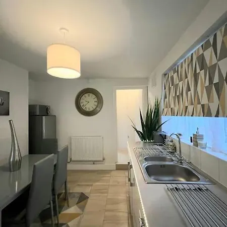 City Oasis Stunning 1 Bed Apartment In Battersea London Exterior photo